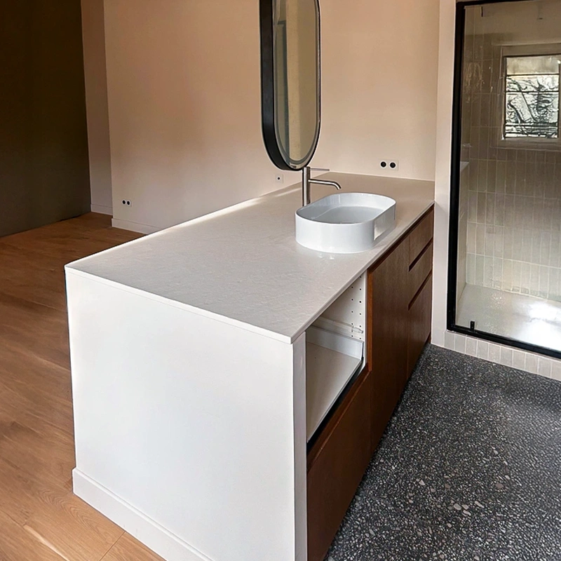 Salle de bain en pierre naturelle sur mesure